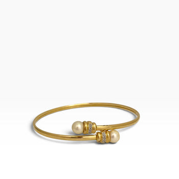 Bracelet 14k Solid Gold. Bangle pearls